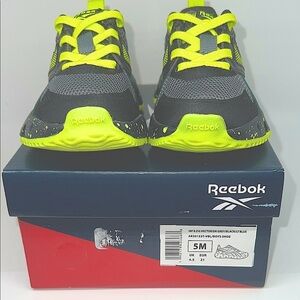 Reebok Boys Sneakers Size 5 Black/Neon Green Athletic Running Shoes